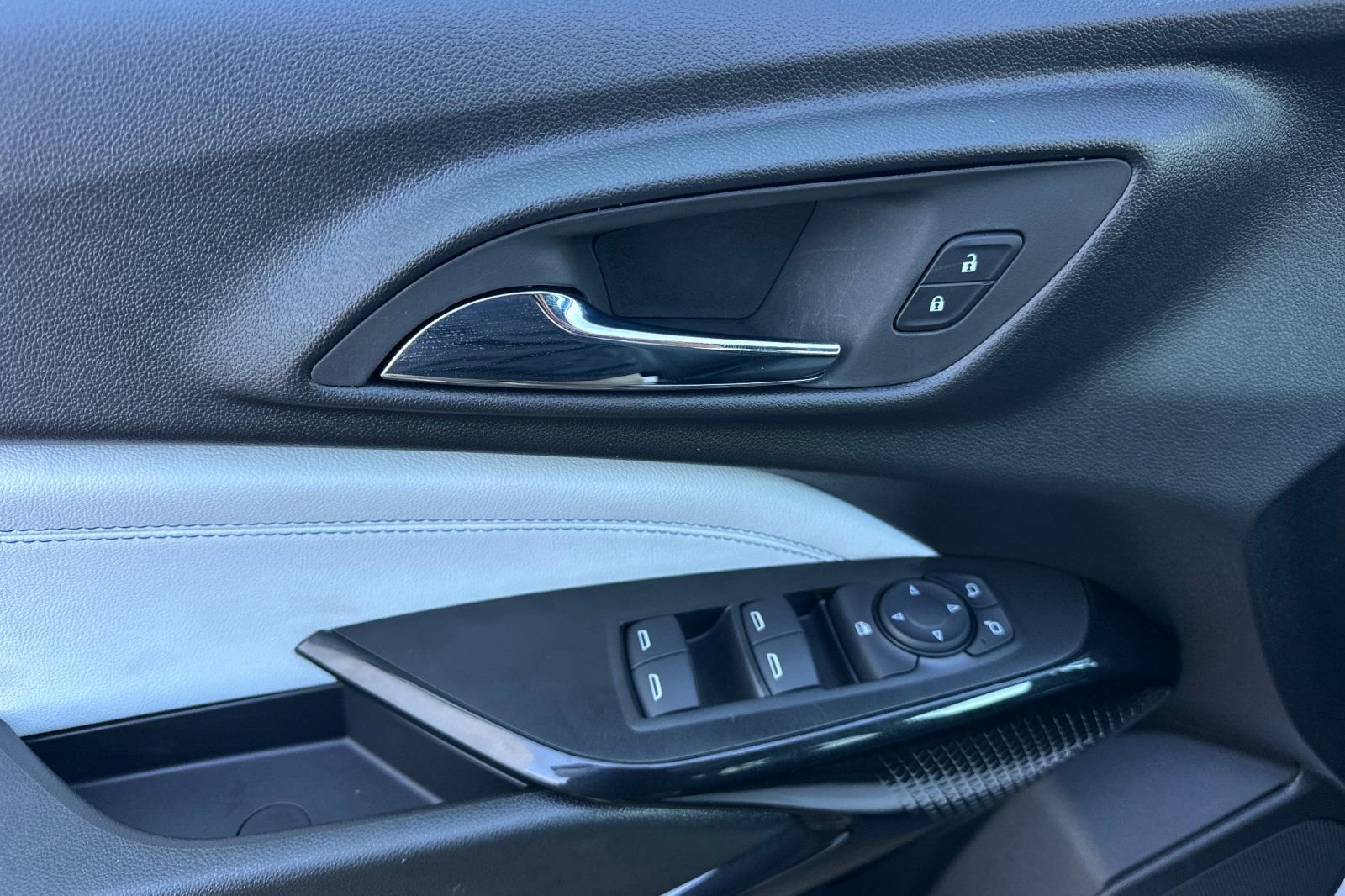 New 2026 Chevrolet Trax LT w/ Driver Confidence Package image 11