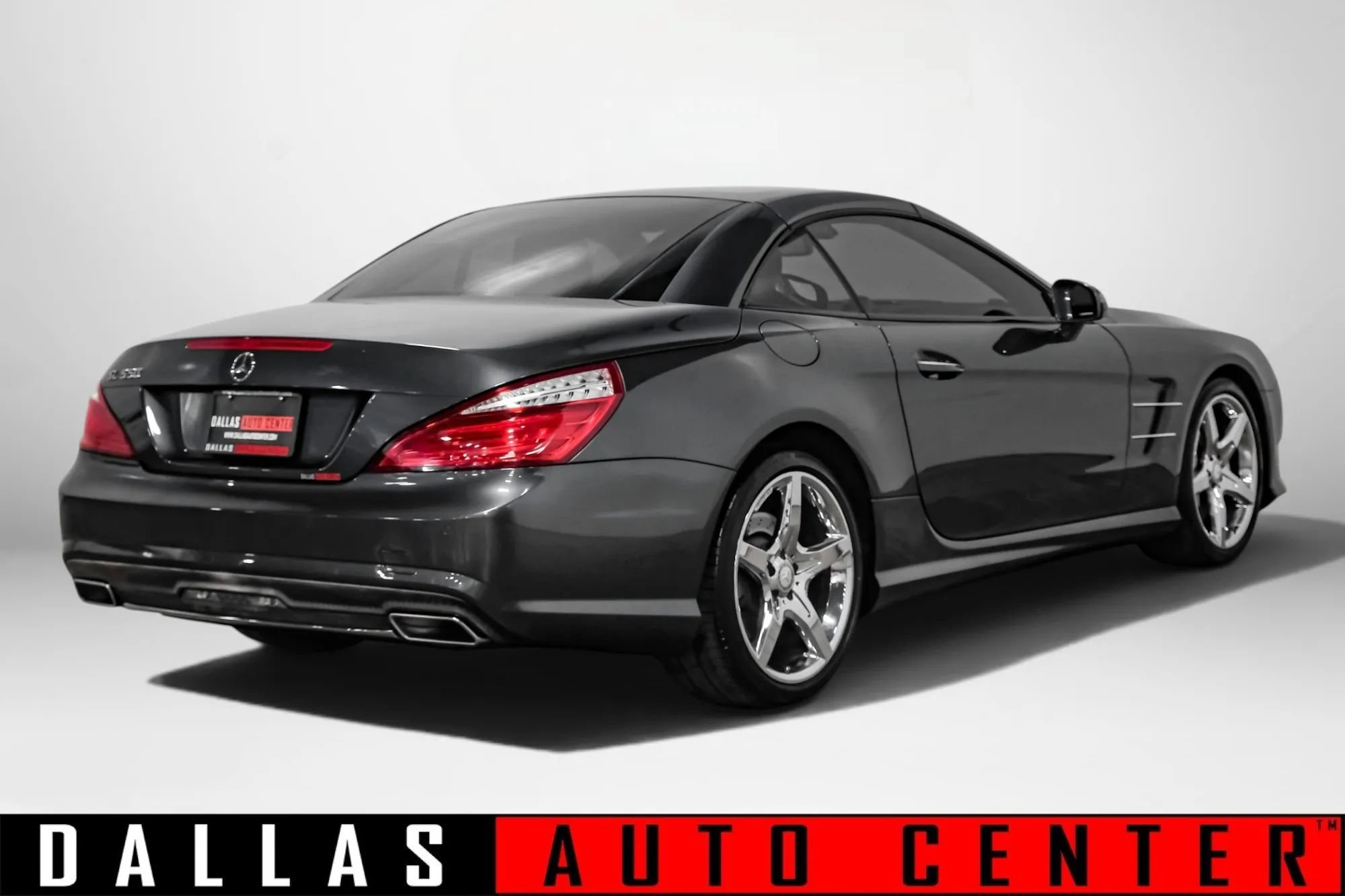 Used 2014 Mercedes-Benz SL 550 image 4