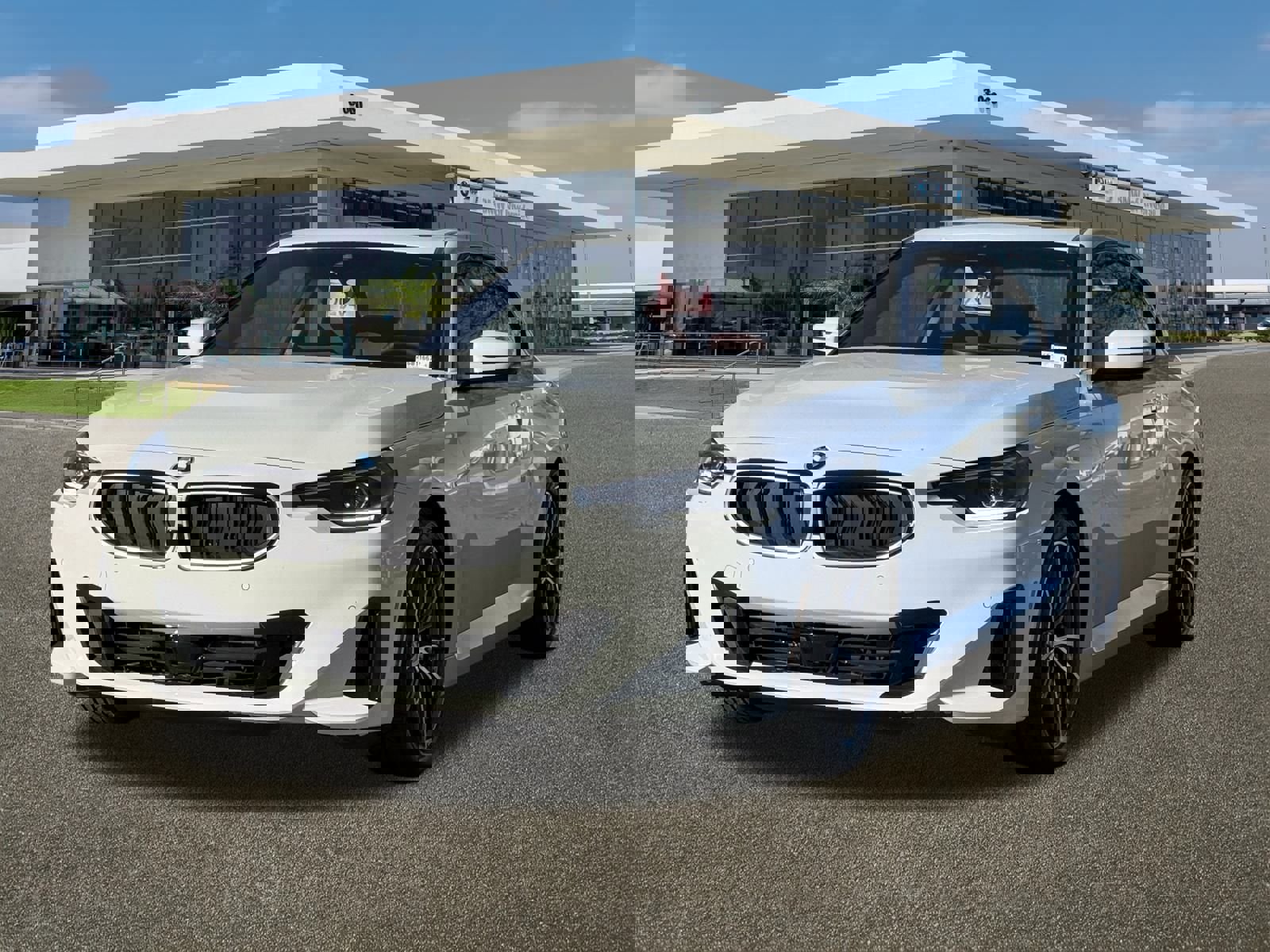 New 2026 BMW 230i Coupe w/ Convenience Package image 4