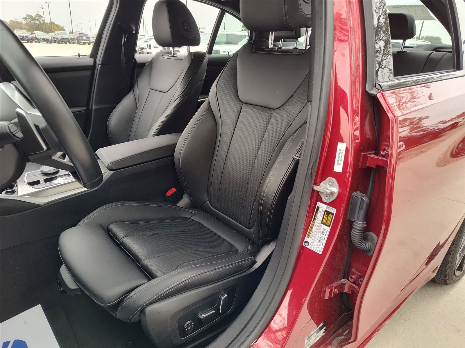 Certified 2025 BMW 330i Sedan image 15