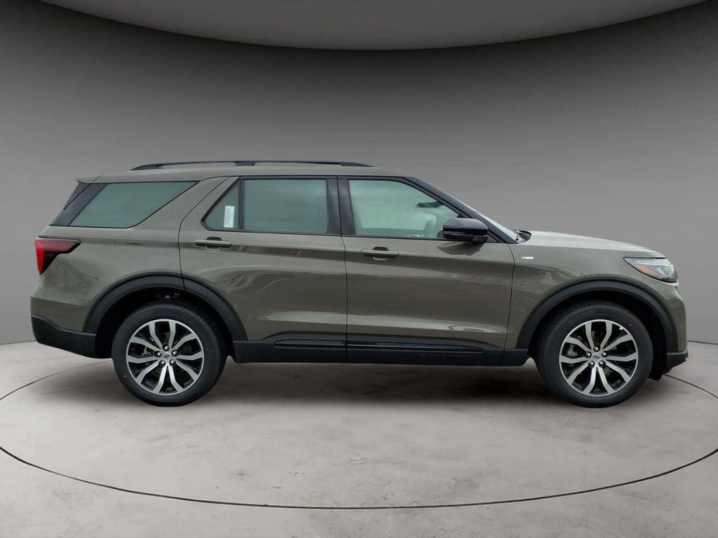 New 2026 Ford Explorer ST-Line image 10