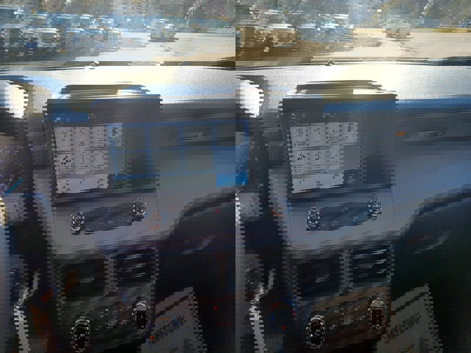 Used 2023 Ford Maverick XL image 12