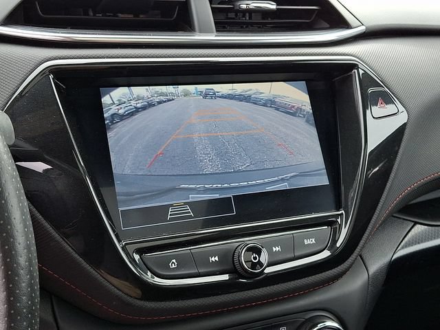 Used 2021 Chevrolet TrailBlazer RS w/ Sun and Liftgate Package AWD/4WD image 19
