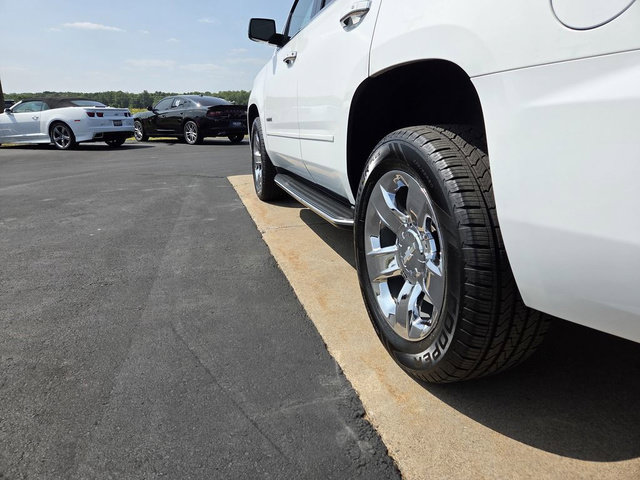 Used 2017 Chevrolet Tahoe Premier w/ Max Trailering Package AWD/4WD image 10