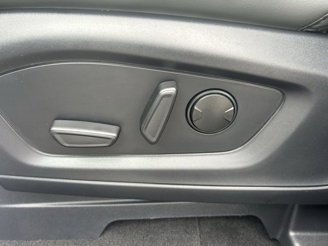 New 2025 Ford Explorer Active image 21