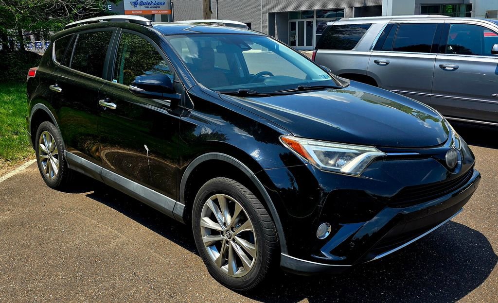 Used 2016 Toyota RAV4 Limited AWD/4WD image 6