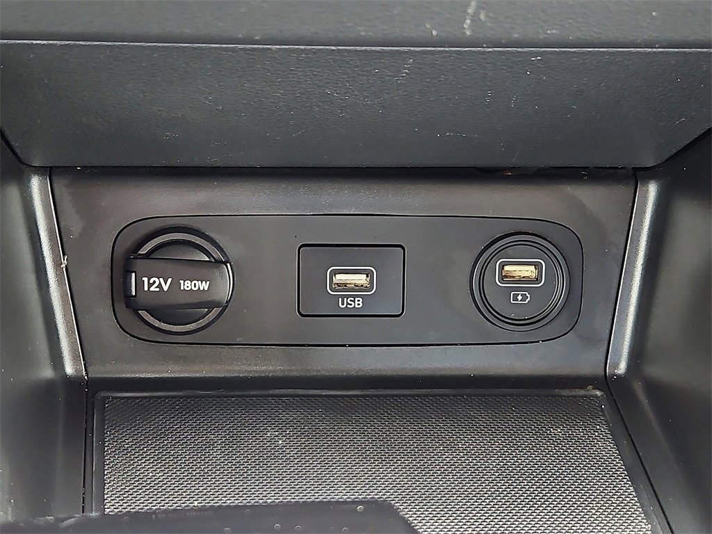 Used 2022 Hyundai Sonata SE w/ Winter Weather Package image 24