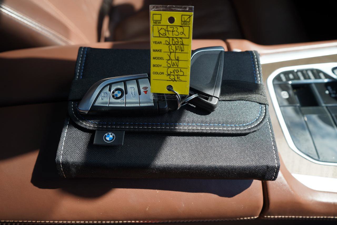 Used 2022 BMW X6 xDrive40i w/ Executive Package AWD/4WD image 74