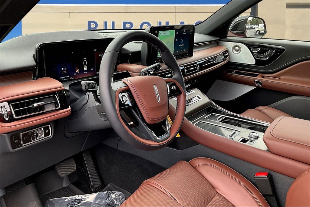 New 2025 Lincoln Aviator Reserve w/ Equipment Group 201A image 7