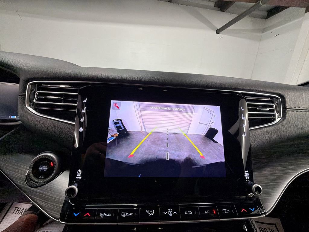 Used 2024 Jeep Wagoneer L Series II image 15