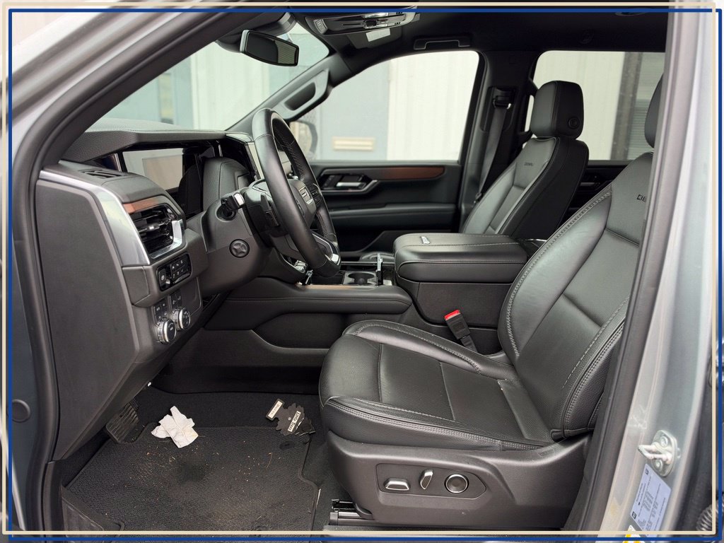 Certified 2025 GMC Yukon XL Denali AWD/4WD image 2