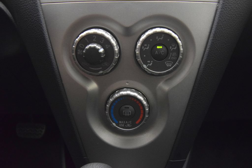 Used 2010 Toyota Yaris Sedan FWD image 25