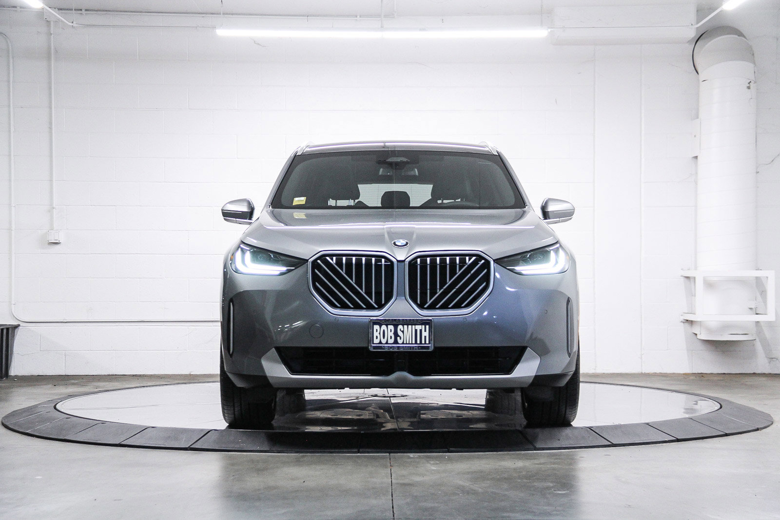 Used 2025 BMW X3 xDrive30i w/ Convenience Package image 2