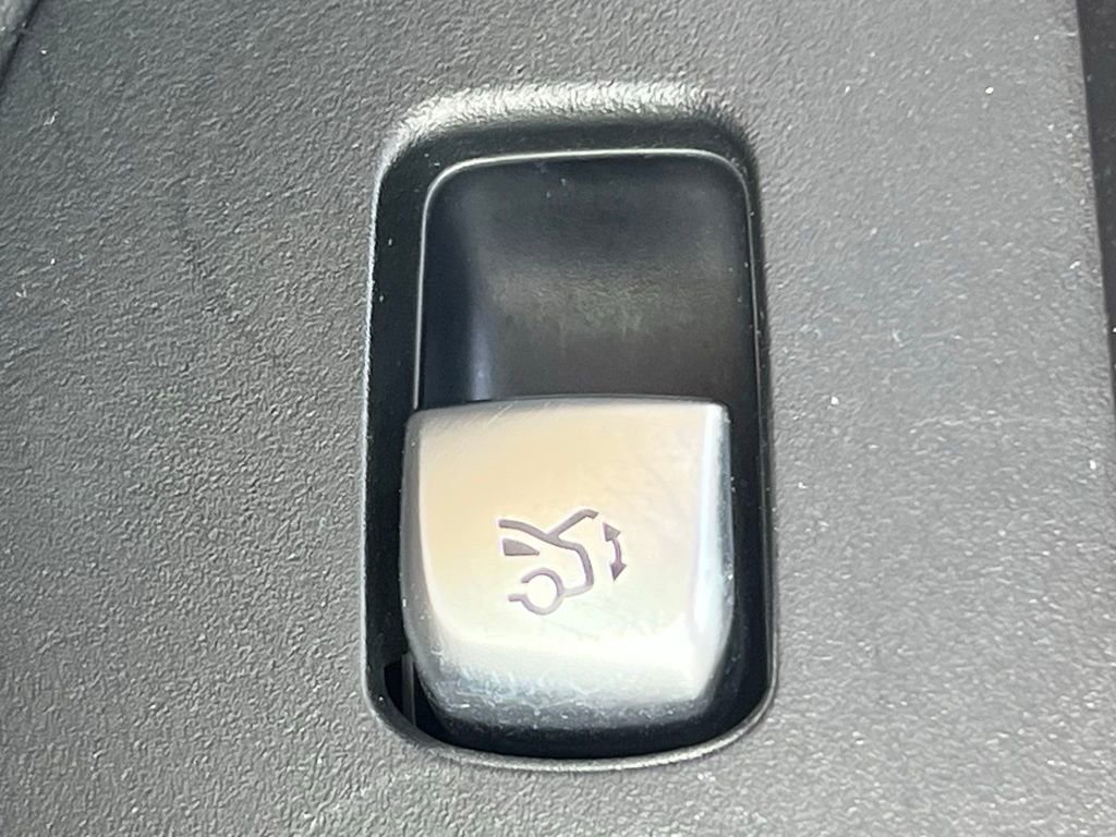 Certified 2022 Mercedes-Benz E 350 4MATIC Sedan image 27