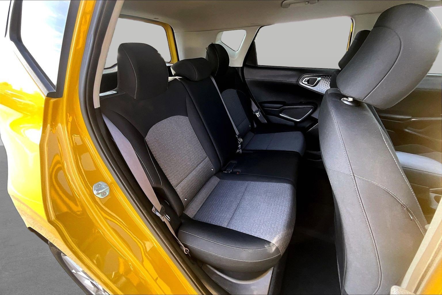 Used 2020 Kia Soul S FWD image 25