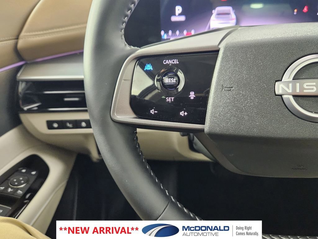 Used 2025 Nissan Murano Platinum AWD/4WD image 17