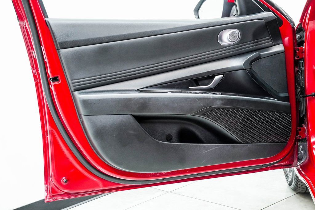 Used 2021 Hyundai Elantra SEL w/ Convenience Package image 40