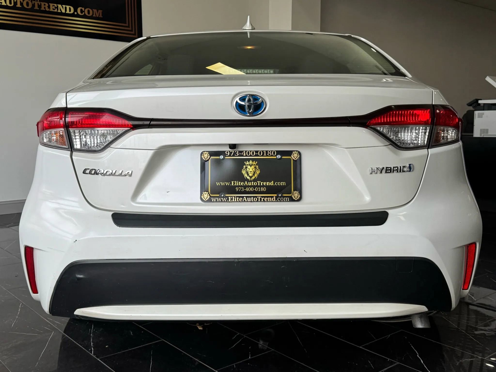 Used 2020 Toyota Corolla LE image 5
