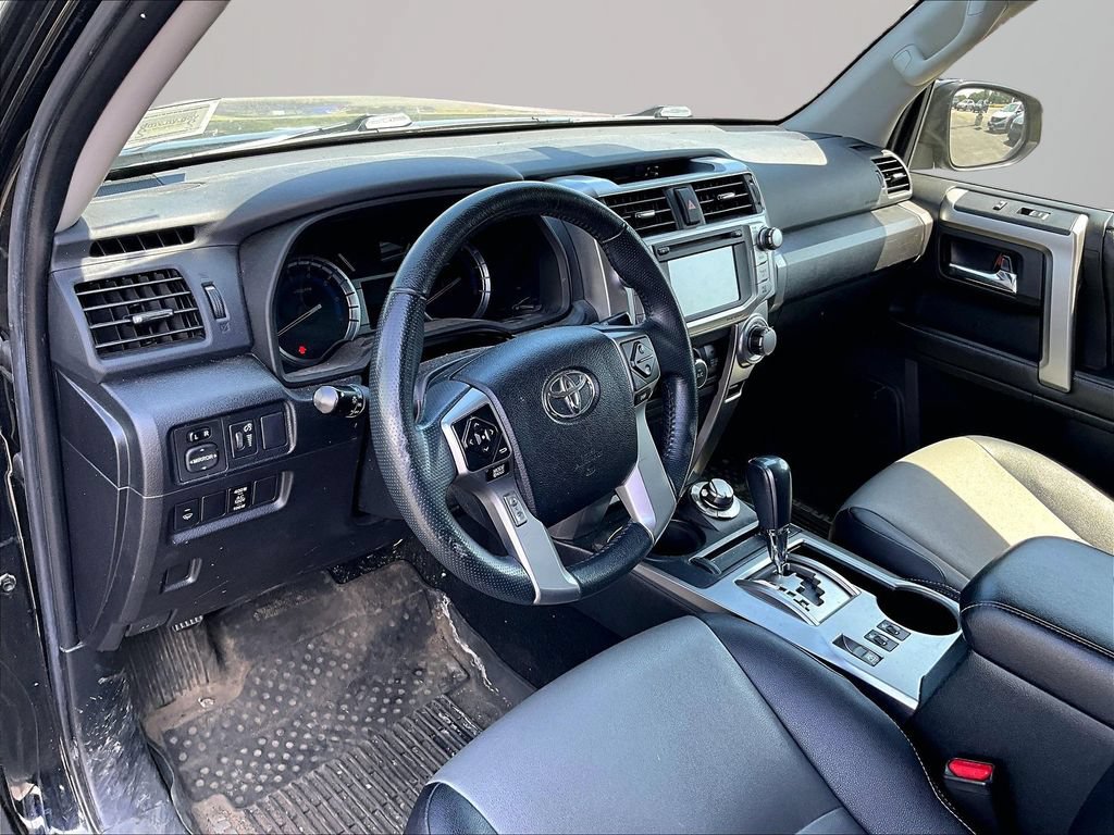 Used 2017 Toyota 4Runner SR5 Premium AWD/4WD image 14