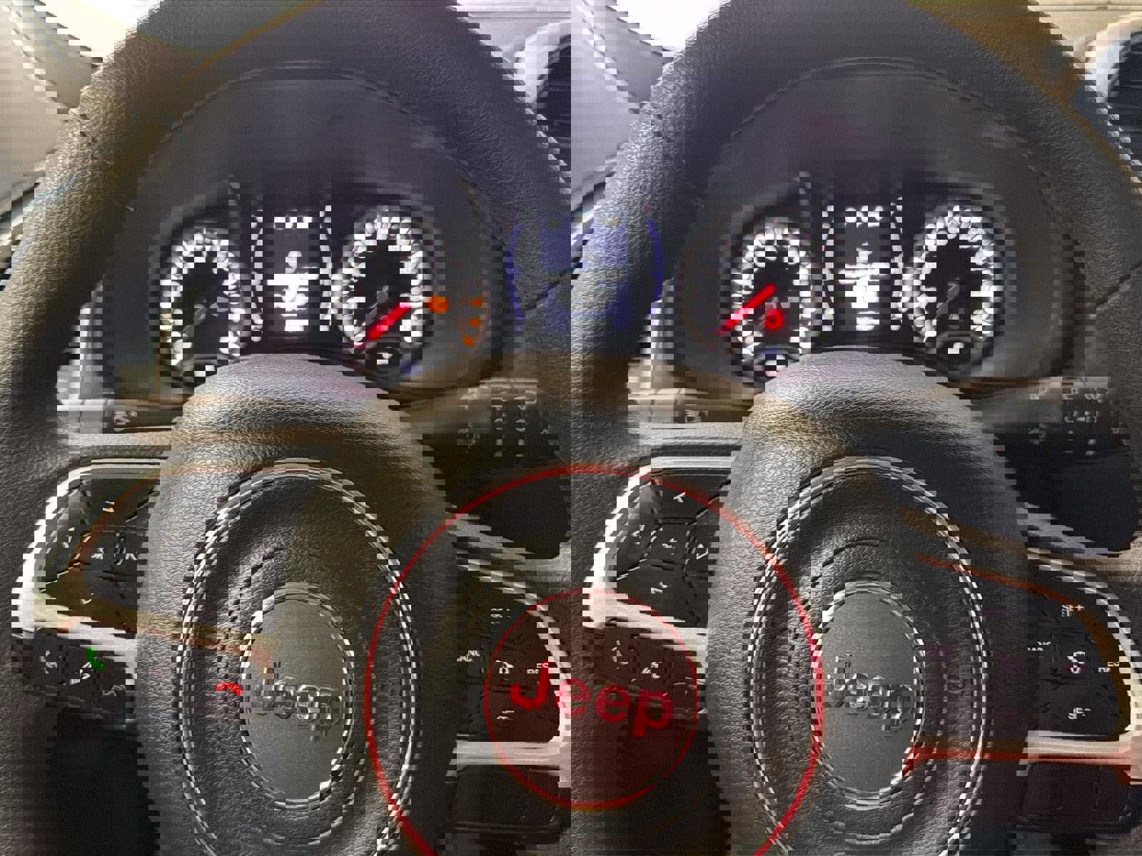 Used 2020 Jeep Renegade Sport image 18