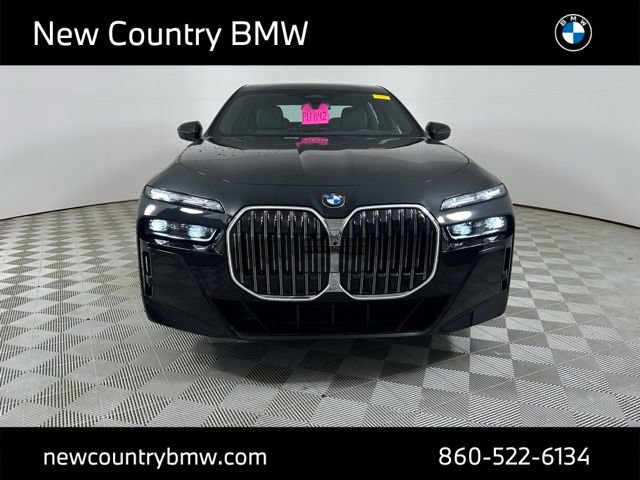 Used 2024 BMW 760i xDrive w/ Executive Package AWD/4WD image 2