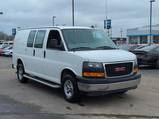 Used 2024 GMC Savana 2500 w/ Driver Convenience Package image 3