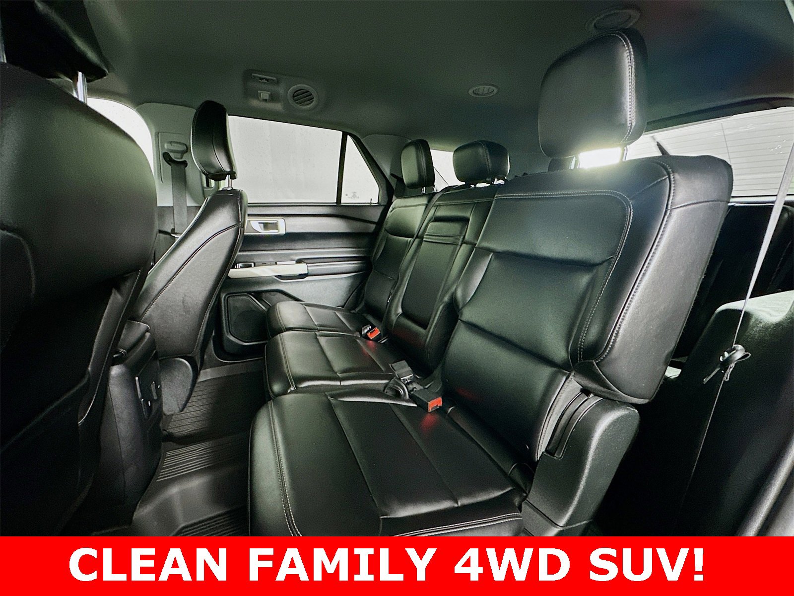 Used 2023 Ford Explorer XLT w/ Equipment Group 202A image 11