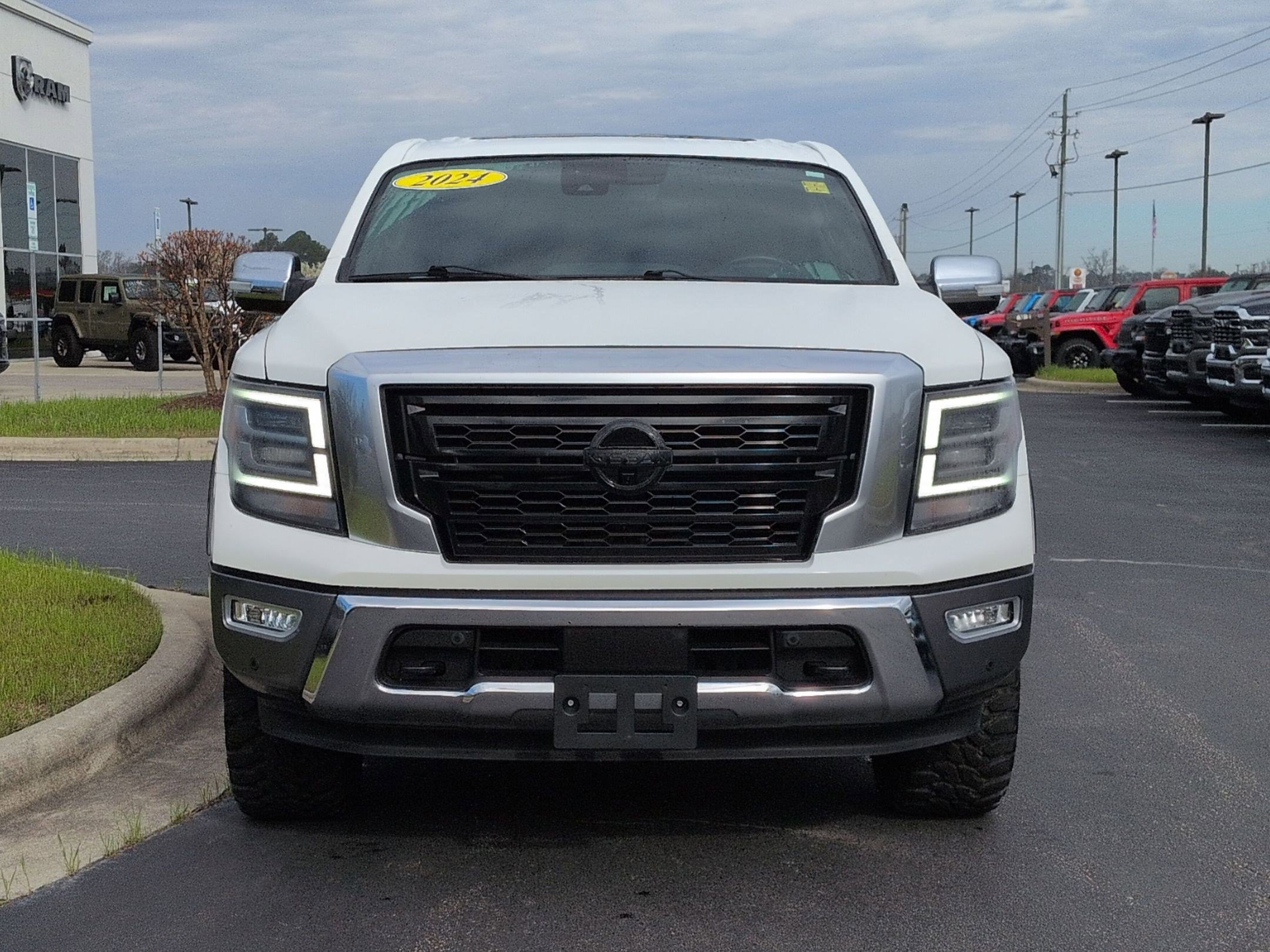 Used 2024 Nissan Titan Platinum Reserve w/ Moonroof Package image 2