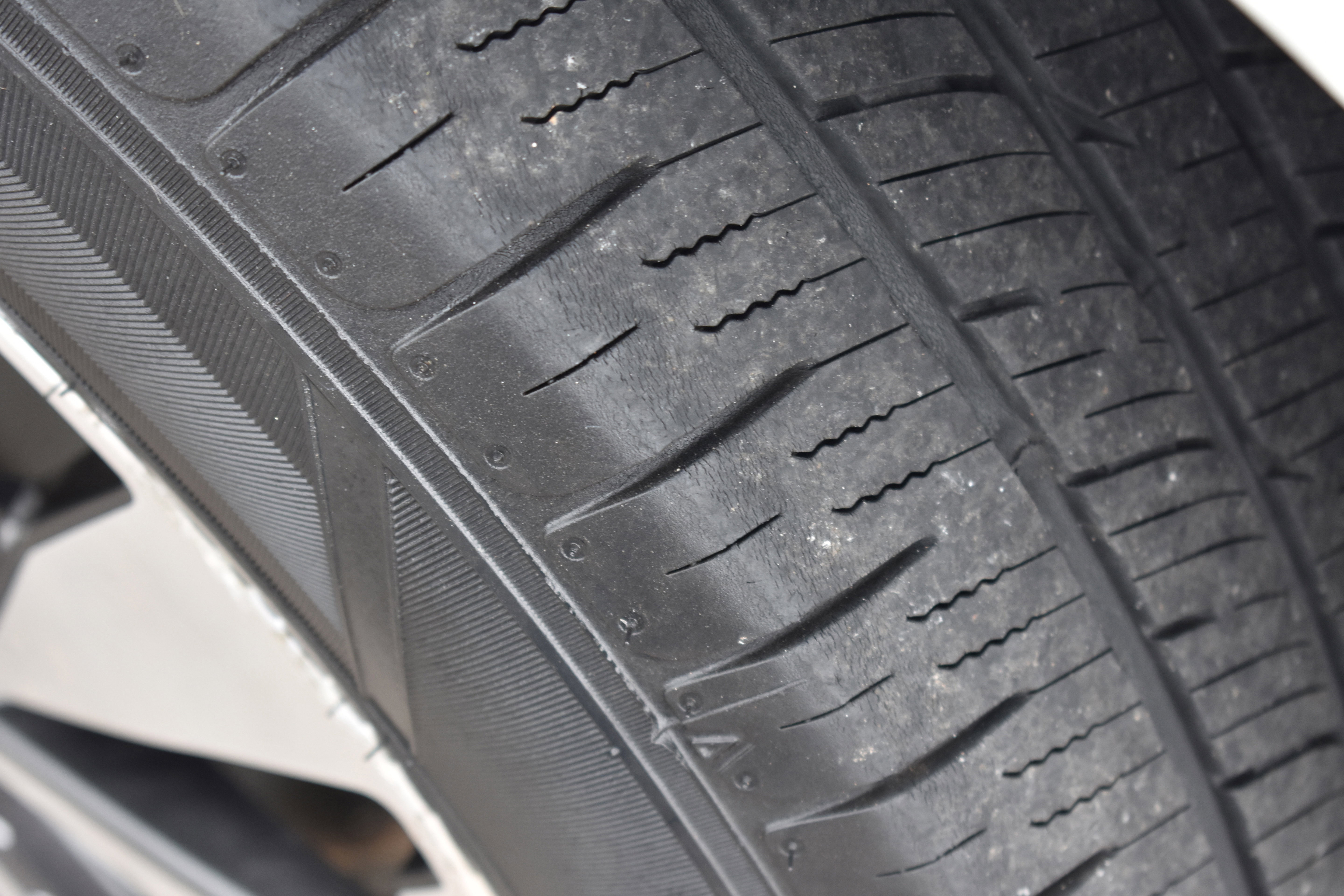 Used 2018 Subaru Outback 2.5i Touring w/ Popular Package #3 image 11