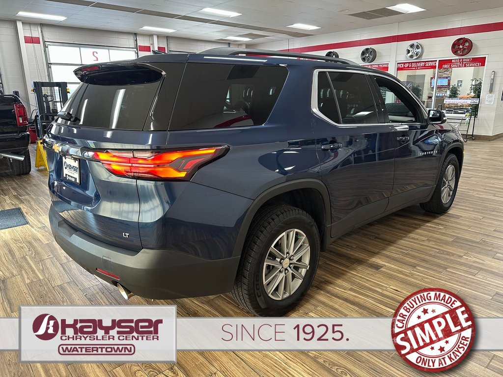 Used 2023 Chevrolet Traverse LT image 5