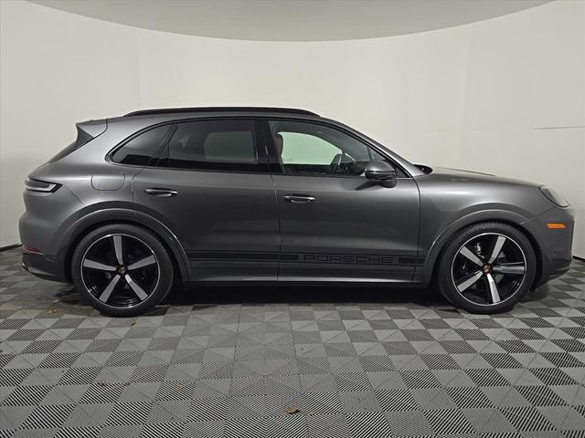 Certified 2025 Porsche Cayenne GTS image 8