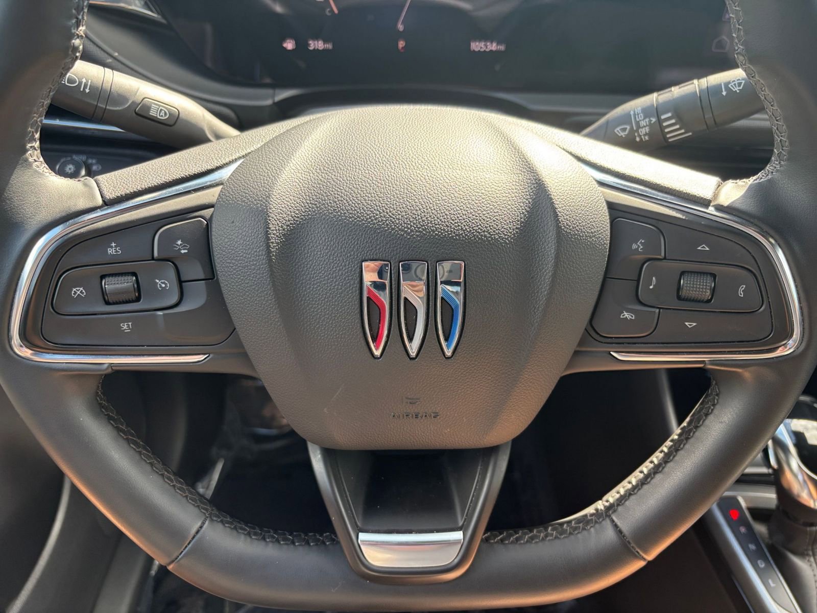 Used 2025 Buick Envista Sport Touring image 28