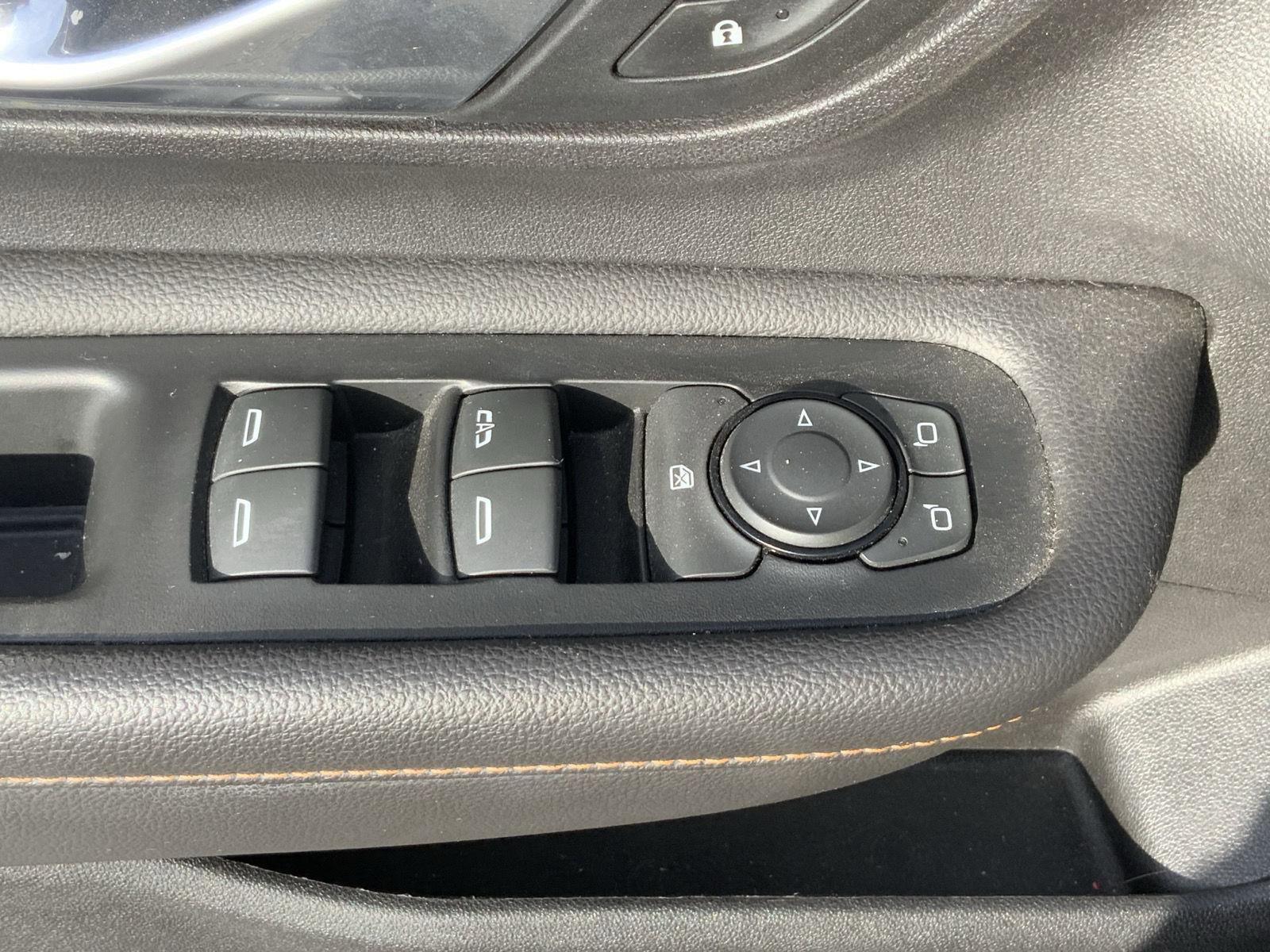 Used 2018 GMC Terrain SLE w/ Driver Convenience Package image 21