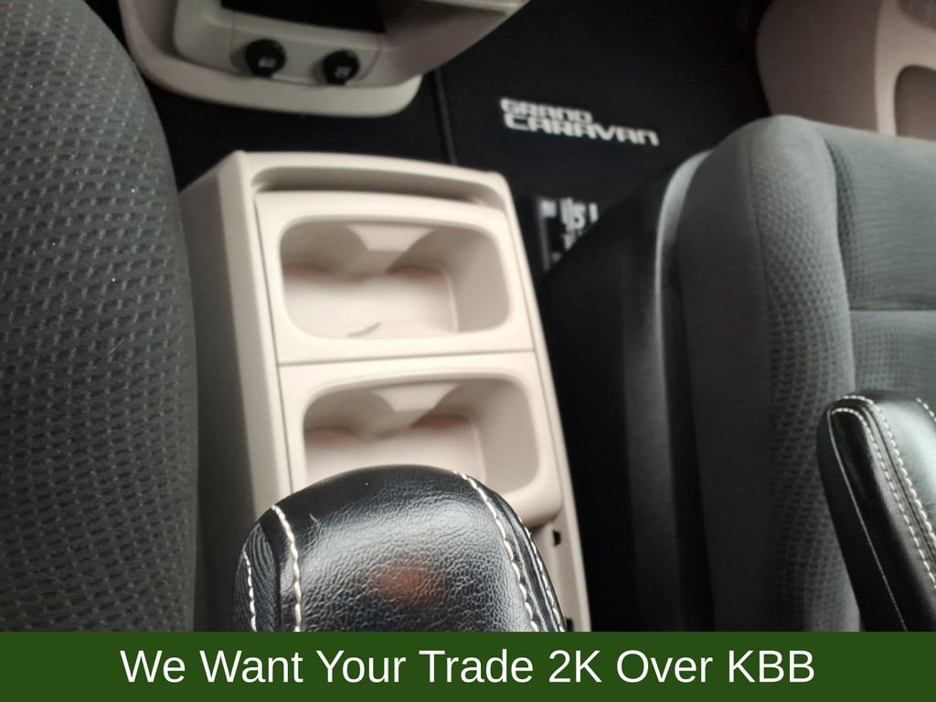 Used 2016 Dodge Grand Caravan SE image 29