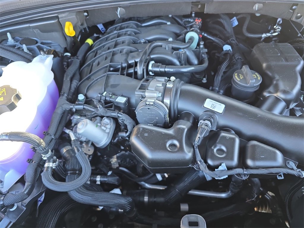 New 2025 Jeep Grand Cherokee Limited w/ Luxury Tech Group II image 32