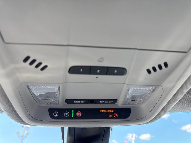 Used 2025 Chevrolet Blazer LT w/ Convenience Package FWD image 23