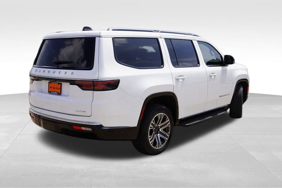 Used 2024 Jeep Wagoneer Series II w/ Flexible Seating Group image 5