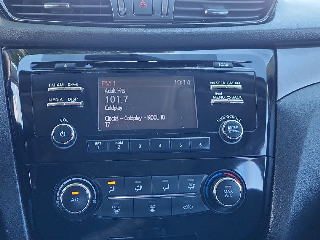 Used 2018 Nissan Rogue Sport S AWD/4WD image 38