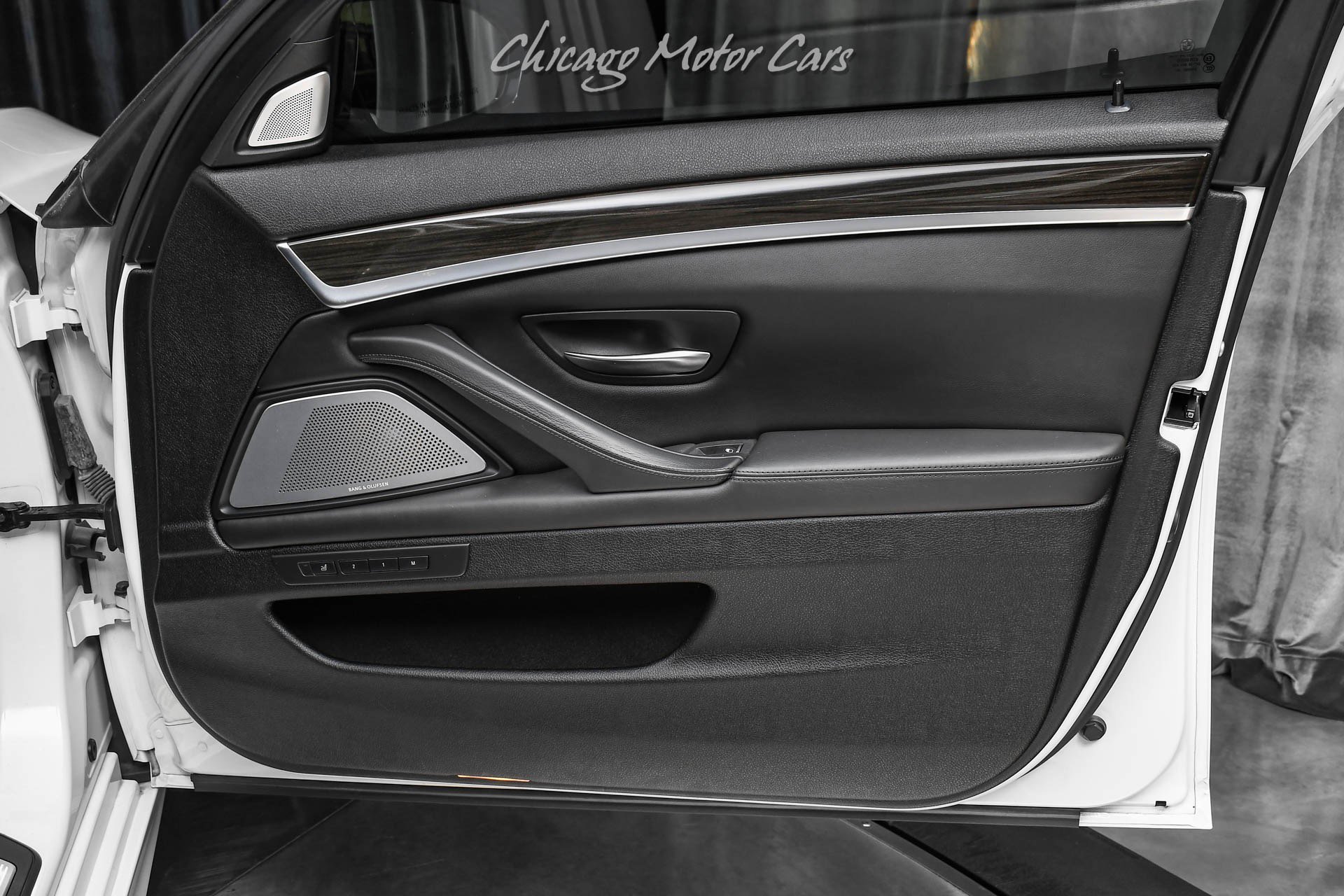 Used 2013 BMW M5 RWD image 36