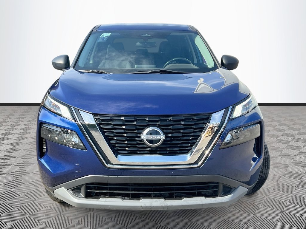 Used 2023 Nissan Rogue S AWD/4WD image 2