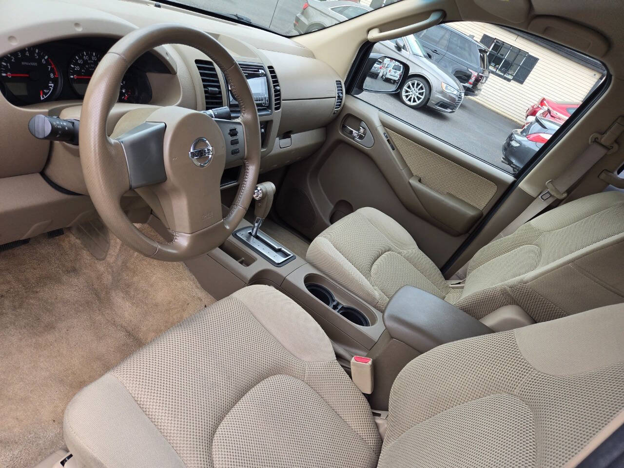 Used 2005 Nissan Frontier LE w/ (J01) Sunroof Pkg image 14