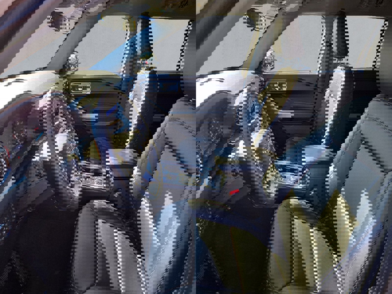 Certified 2022 Ford Explorer XLT w/ Equipment Group 202A image 11