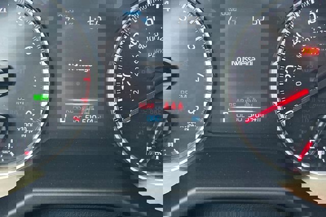 Certified 2022 Toyota RAV4 XLE w/ Convenience Package image 30