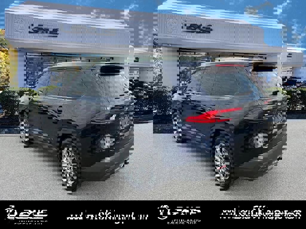 Used 2024 Toyota Grand Highlander AWD image 3