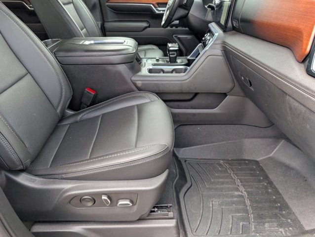Used 2022 GMC Sierra 1500 Denali w/ Technology Package AWD/4WD image 29