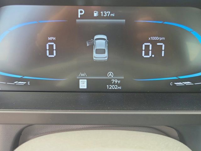 Certified 2025 Hyundai Elantra SE w/ Cargo Package FWD image 22