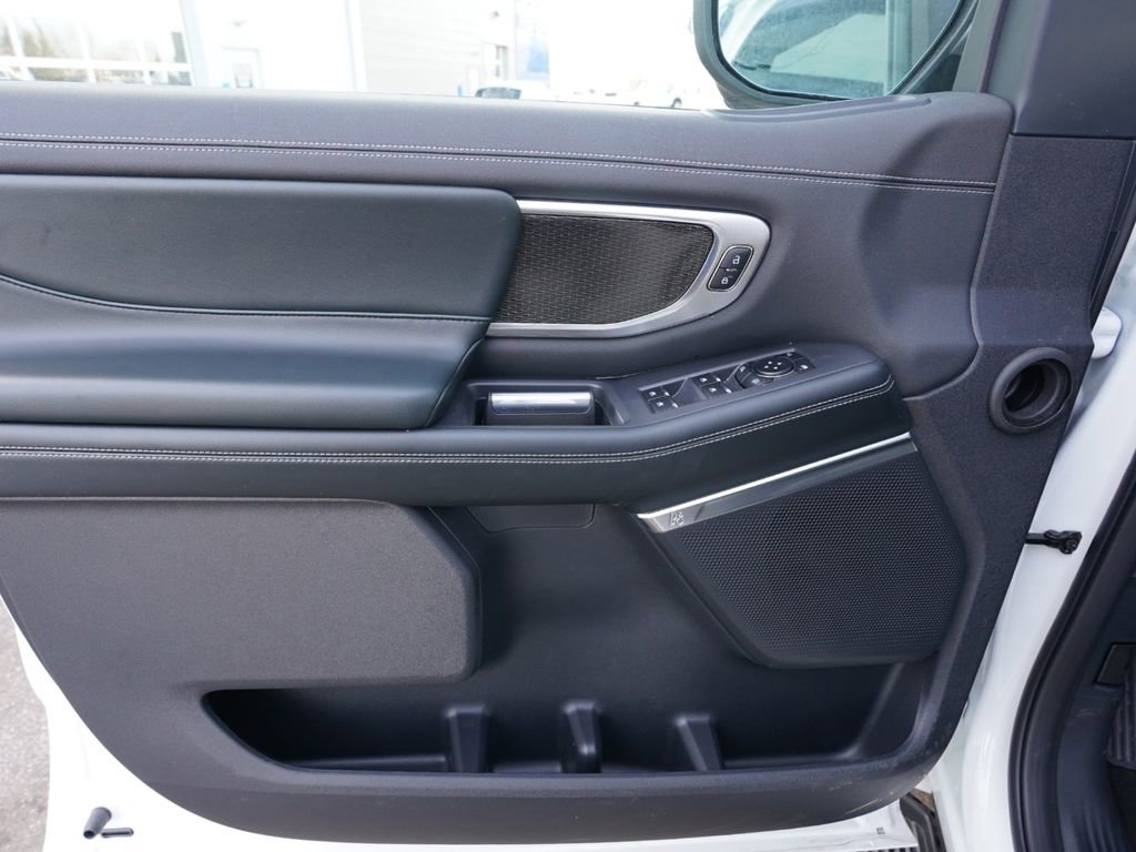 New 2026 Ford Expedition Platinum w/ Stealth Appearance Package image 17