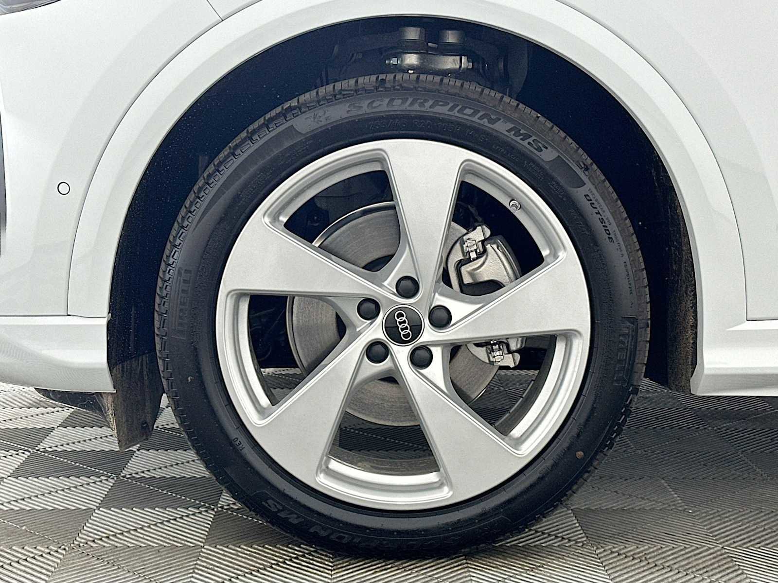 New 2025 Audi Q5 Prestige image 29