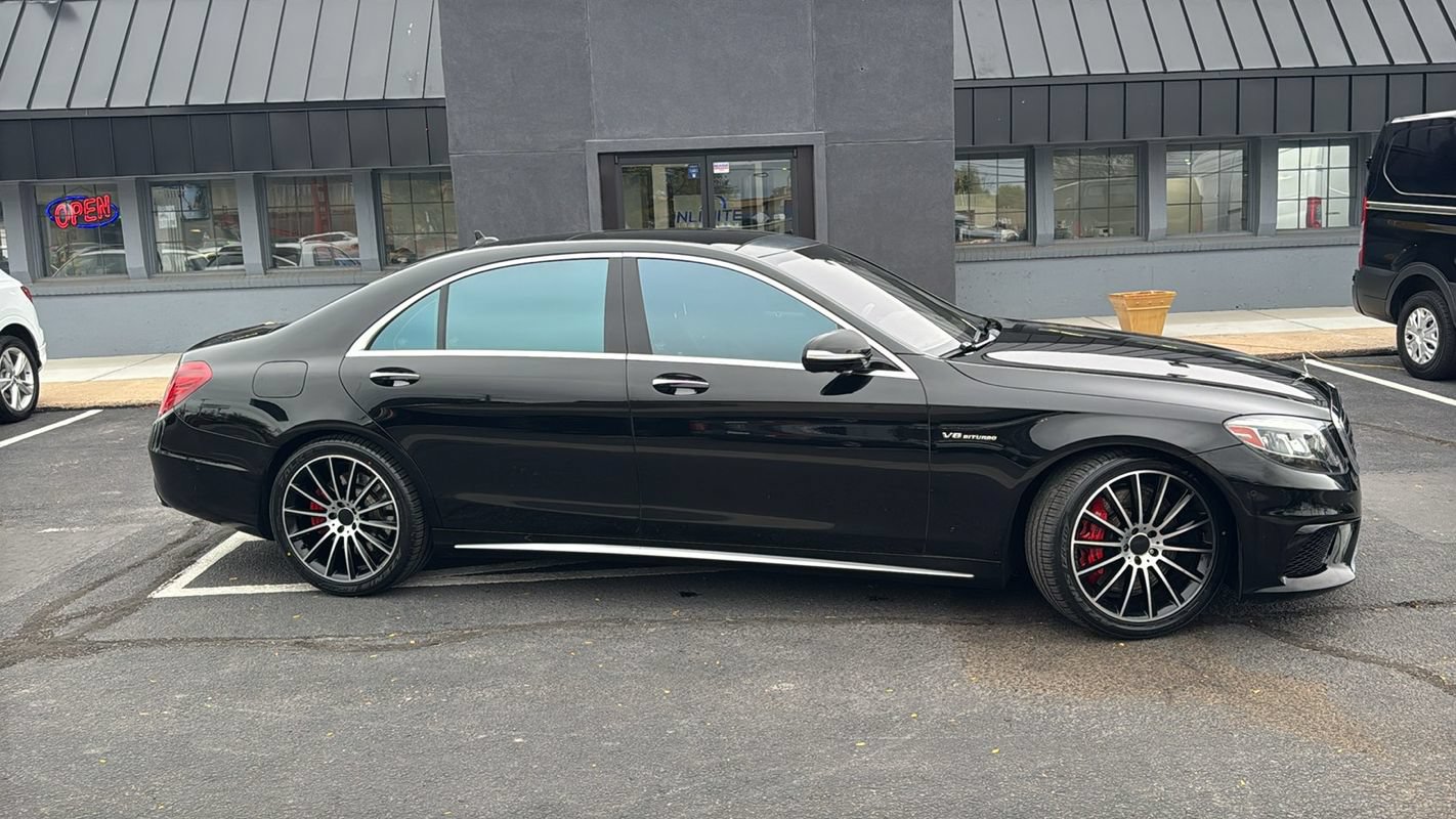 Used 2015 Mercedes-Benz S 63 AMG 4MATIC Sedan image 2