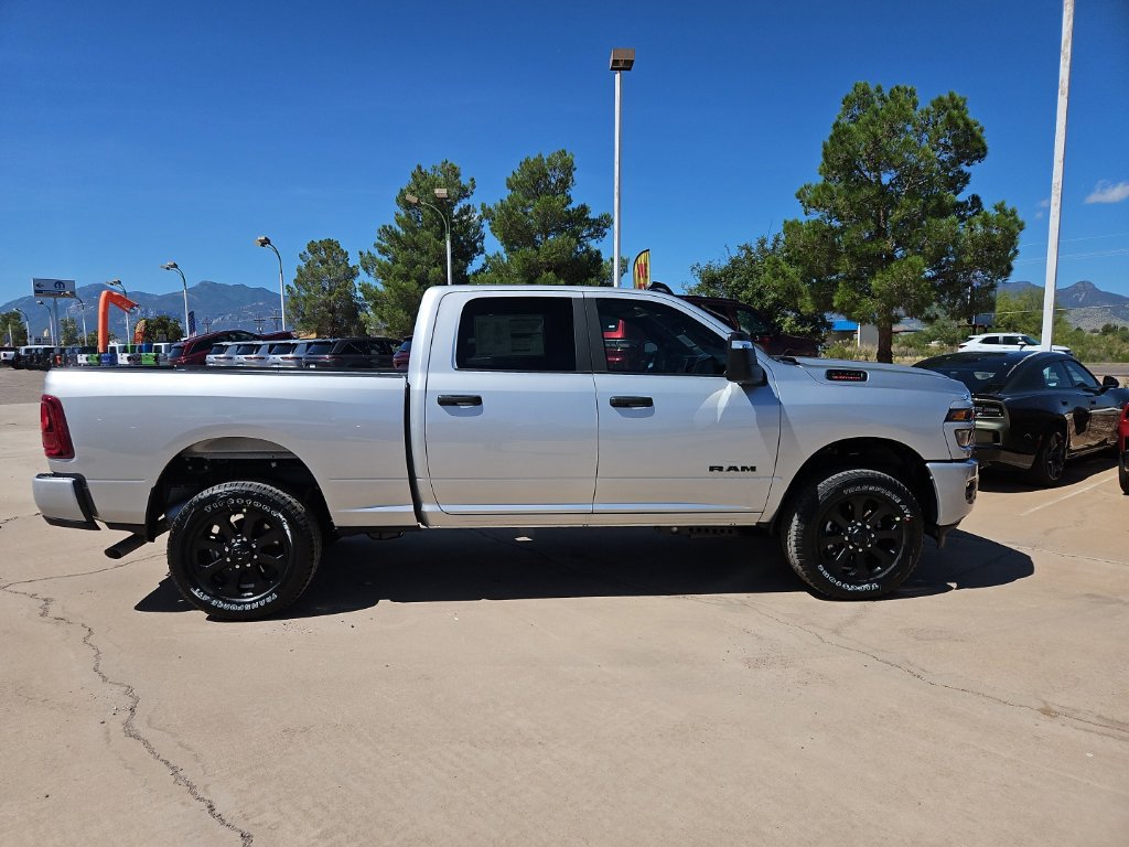New 2026 RAM 2500 Big Horn AWD/4WD image 4